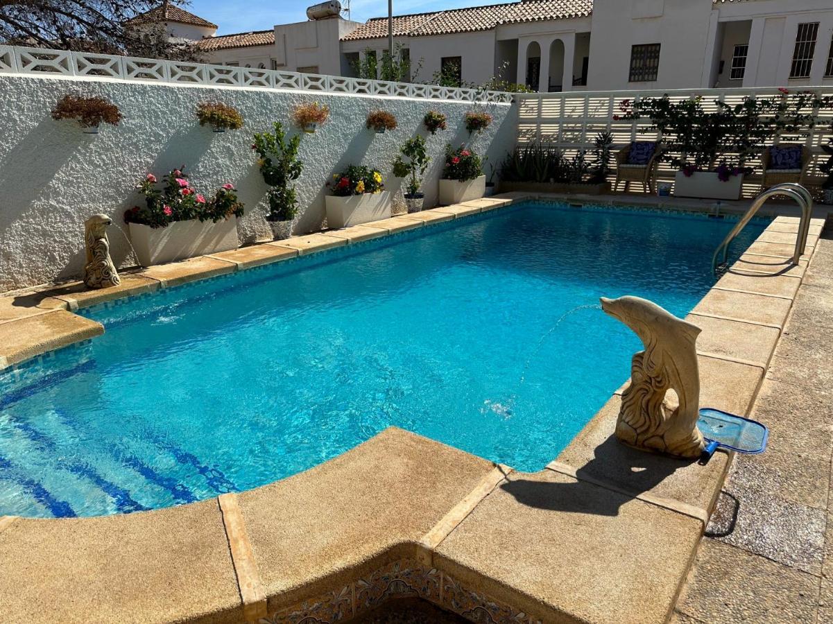 Large Villa Private Pool And Garden Near Beach Roquetas de Mar Exterior foto