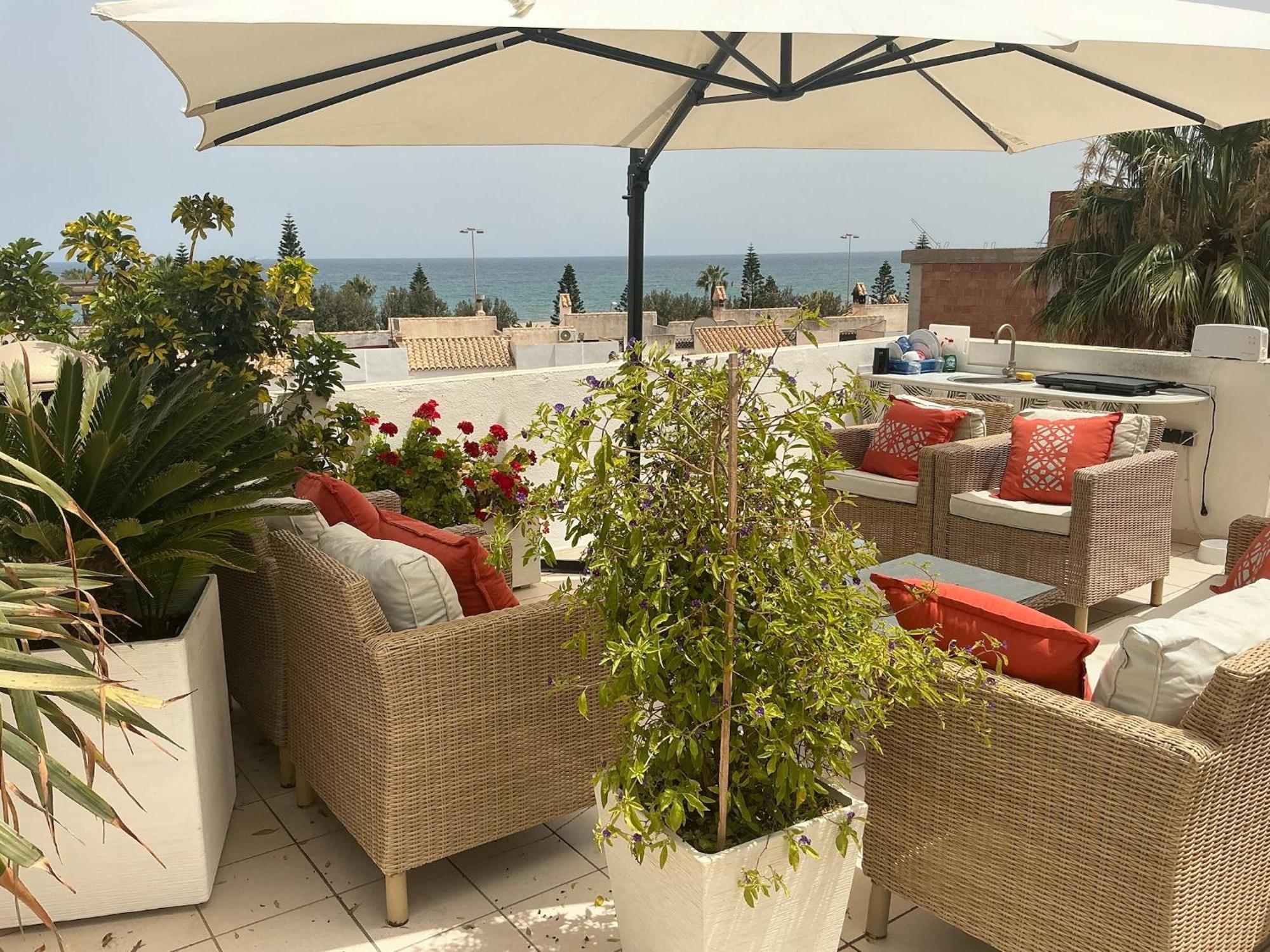 Large Villa Private Pool And Garden Near Beach Roquetas de Mar Exterior foto